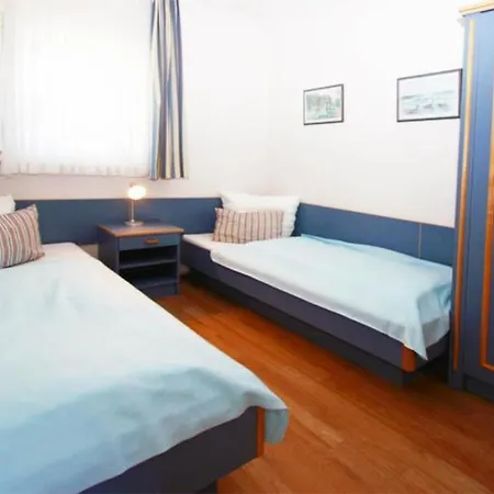 Apartamento Yachthafenresidenz-wohnung-9109-883 *